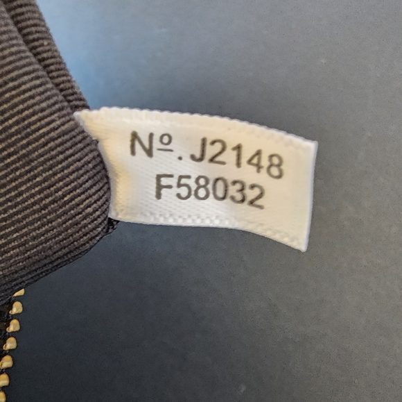 ✨️NWT✨️ Coach Corner Zip Wristlet, Black Crossgrain Leather, 2021, $88 MSRP - Picture 5 of 5